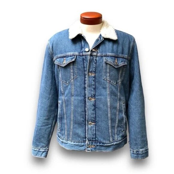 Levi Signature Gold Sherpa Lined Trucker Denim Jean Jacket Men’s size Medium - Picture 2 of 15